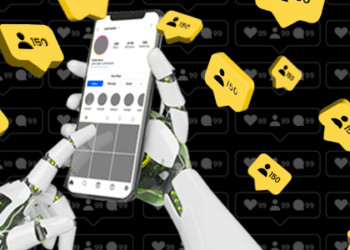 Mãos de um robô segurando um celular com ícones de pessoas ao redor