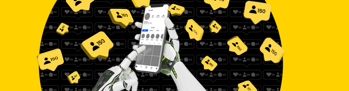 Mãos de um robô segurando um celular com ícones de pessoas ao redor